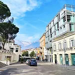 Apartment Luxus Penthouse Mit Terrasse, Garage, Fahrradraum Und Infrarotsauna *