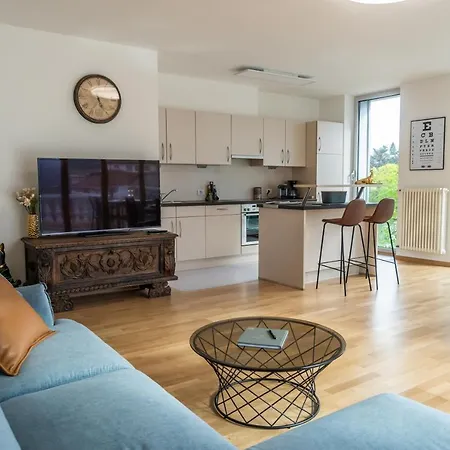 Luxus Penthouse Mit Terrasse, Garage, Fahrradraum Und Infrarotsauna Merano