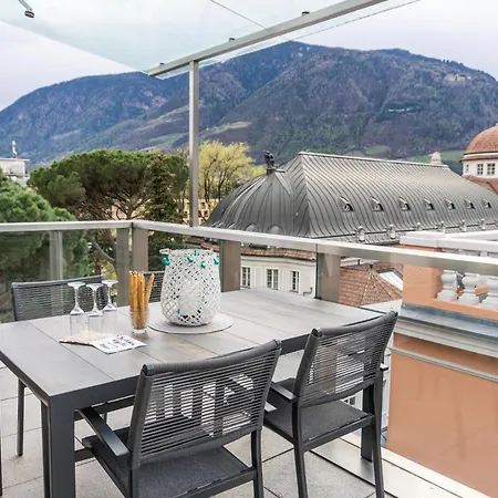 Luxus Penthouse Mit Terrasse, Garage, Fahrradraum Und Infrarotsauna *