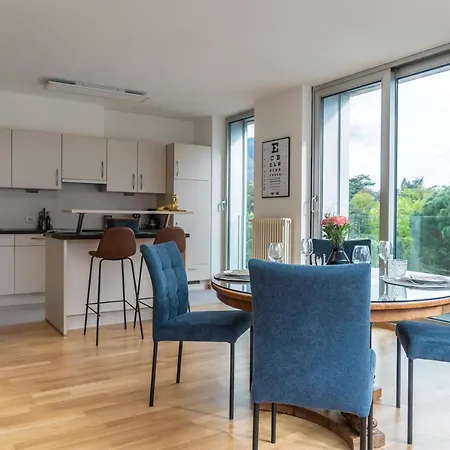 شقة Luxus Penthouse Mit Terrasse, Garage, Fahrradraum Und Infrarotsauna ميرانو