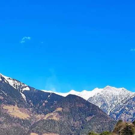 Luxus Penthouse Mit Terrasse, Garage, Fahrradraum Und Infrarotsauna