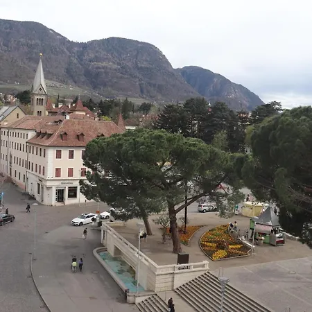 Luxus Penthouse Mit Terrasse, Garage, Fahrradraum Und Infrarotsauna