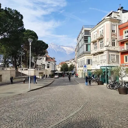 Luxus Penthouse Mit Terrasse, Garage, Fahrradraum Und Infrarotsauna Apartamento *