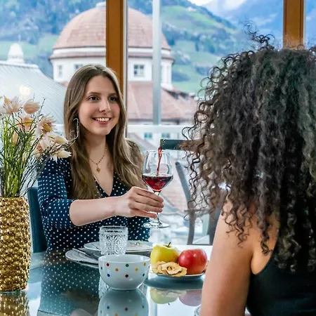 Luxus Penthouse Mit Terrasse, Garage, Fahrradraum Und Infrarotsauna