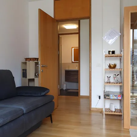 Luxus Penthouse Mit Terrasse, Garage, Fahrradraum Und Infrarotsauna