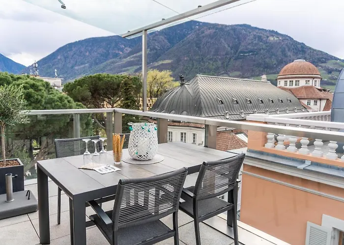 Luxus Penthouse Mit Terrasse, Garage, Fahrradraum Und Infrarotsauna *