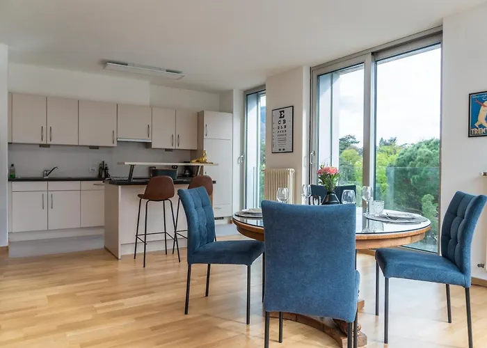 公寓 Luxus Penthouse Mit Terrasse, Garage, Fahrradraum Und Infrarotsauna 梅拉诺