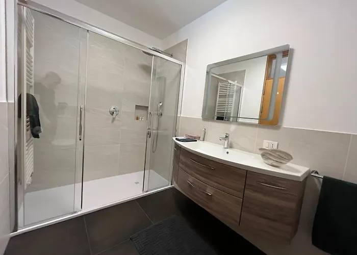 Luxus Penthouse Mit Terrasse, Garage, Fahrradraum Und Infrarotsauna Daire Merano