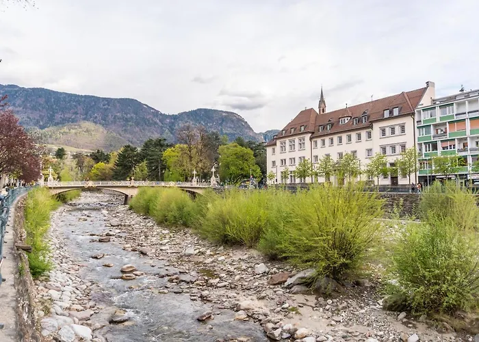Daire Luxus Penthouse Mit Terrasse, Garage, Fahrradraum Und Infrarotsauna Merano
